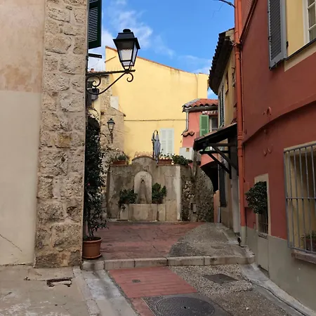 Le Pamela Face A La * Menton