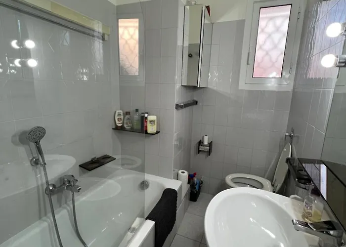 Le Pamela Face A La 公寓 *