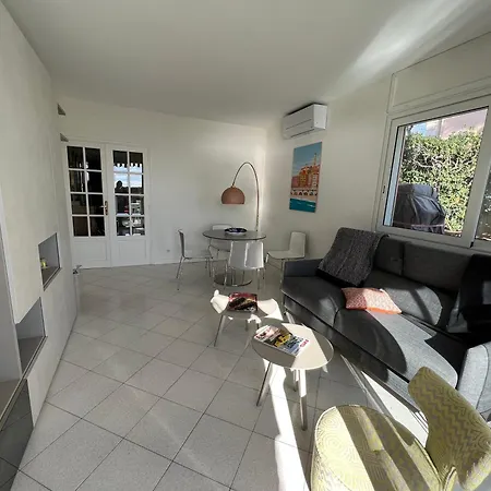 Le Pamela Face A La 芒通