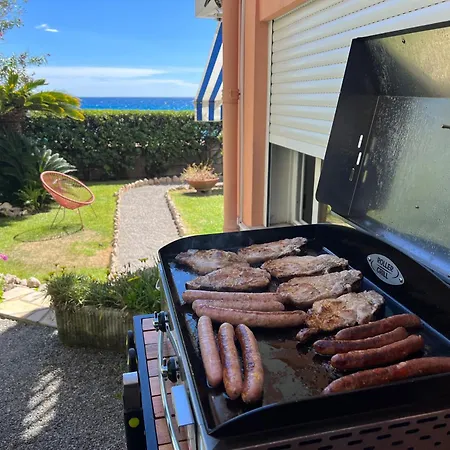 Le Pamela Face A La * 芒通