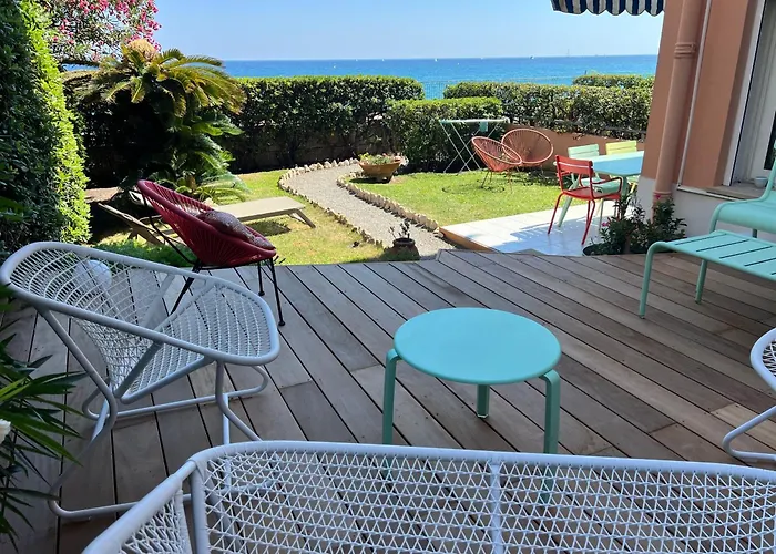 Le Pamela Face A La アパート *