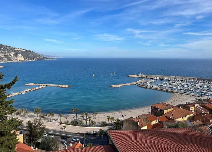 Le Pamela Face A La Menton